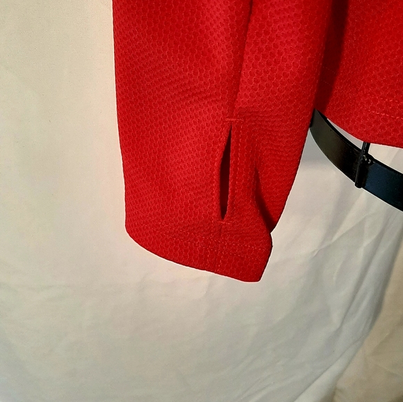 NWOT Women's Sport-Tek Pullover Thumb Holes - Picture 10 of 10